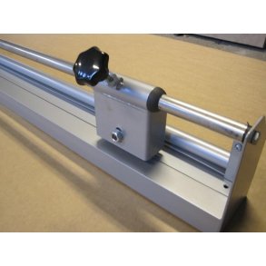 Skæreaggregat for skæring af emballageruller