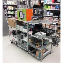 DISPLAY FOR ISENKRAMMERARTIKLER